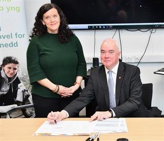 Yr Athro Andrew Edwards, Dirprwy i'r Is-Ganghellor, Prifysgol Bangor