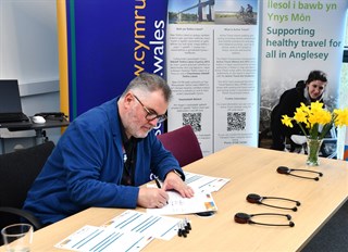 Cynghorydd Robin Williams, Dirprwy Arweinydd, Cyngor Sir Ynys Môn